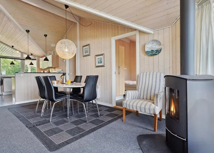 Athalia - 2-4km From The Sea By Interhome Vakantiehuis