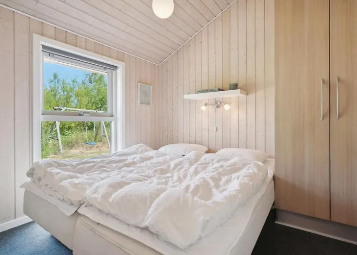 Vakantiehuis Athalia - 2-4km From The Sea By Interhome